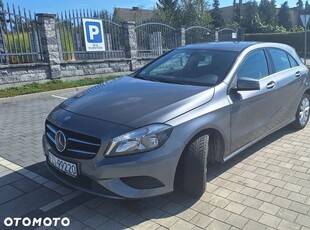 Mercedes-Benz Klasa A 180 (BlueEFFICIENCY)