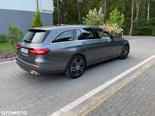 Mercedes-Benz Klasa E 220 d 4-Matic 9G-TRONIC