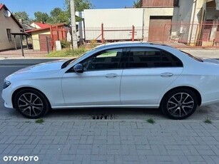 Mercedes-Benz Klasa E 220 d 4-Matic 9G-TRONIC