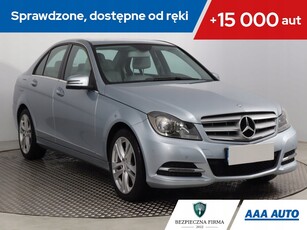 Mercedes Klasa C W204 Limuzyna 1.8 180 CGI BlueEFFICIENCY 156KM 2013