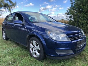 Opel Astra 1.6 Benzyna_5 Drzwi_Klima