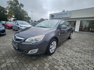 Opel Astra J Hatchback 5d 1.6 Twinport ECOTEC 115KM 2011