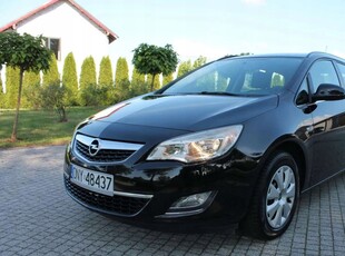 Opel Astra J Sports Tourer 1.4 Twinport ECOTEC 100KM 2010