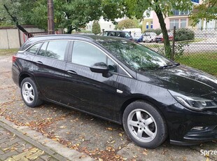 Opel Astra K kombi 1,4 niski przebieg