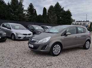 Opel Corsa D Hatchback 1.2 Twinport ECOTEC 85KM 2011