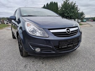 Opel Corsa D Hatchback 1.4 Twinport ECOTEC 90KM 2009