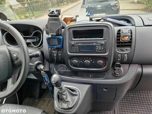 Opel Vivaro 1.6 BiTurbo 145 km, 9-os long, salon PL, WEBASTO