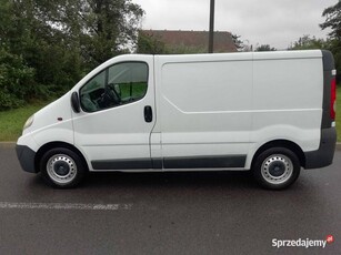 Opel Vivaro 2.0D 115Km 2008r zadbany