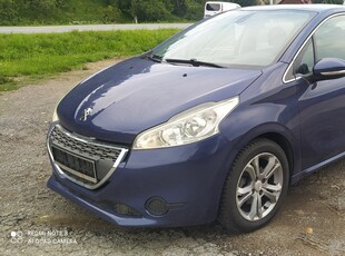 Peugeot 208 I 1.2 /82KM/NAVI/KLIMATRONIK