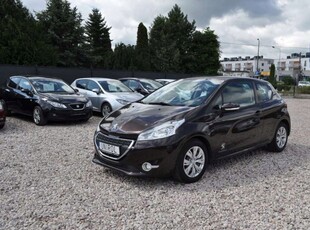 Peugeot 208 I Hatchback 3d 1.4 VTI 95KM 2012