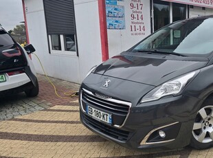 Peugeot 5008 I Minivan Facelifting 1.6 BlueHDi 120KM 2016