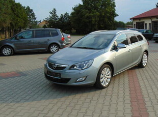 Piękna Astra 1.4 Turbo Benzyna Import Niemcy Ledy Navi Warto