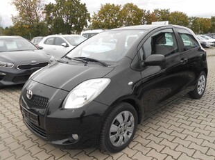 Toyota Yaris II Hatchback 5d 1.3 i VVT-i 86KM 2008