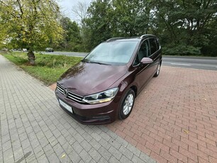 Volkswagen Touran 1,5 benzynka z bardzo niskim przebiegiem 69 tys km !