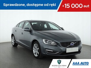 Volvo S60 II Sedan Facelifting 1.5 T3 DRIVE-E 152KM 2018