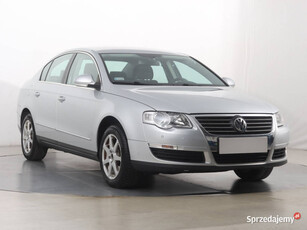 VW Passat 1.6 FSI