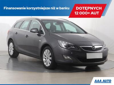 Opel Astra J Sports Tourer 2.0 CDTI ECOTEC 160KM 2011