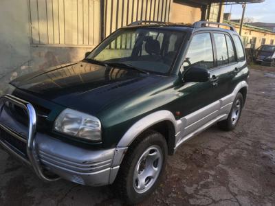 suzuki gran vitara 2,5 benzyna V6 klima 4x4 98 rok