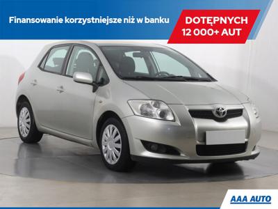 Toyota Auris I Hatchback 2.0 D-4D 125KM 2007