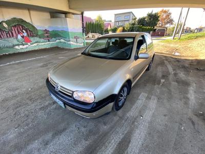 Vw Golf 1.6benzyna