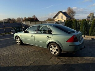 Ford Mondeo- hak, nowe opony