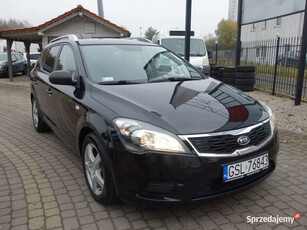 Kia Cee'd Kia ceed 2011 1.4 benzyna 90km niski przebieg 2 koplety kół I (2…