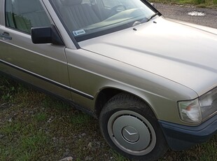 Mercedes-Benz W201 190, w201 automat, beżowy środek, diesel 2.5