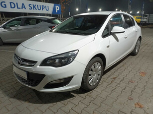 Opel Astra 2015 1.6 16V 181275km Hatchback