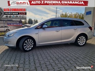 Opel Astra J 1.4 120 KM półskóry nawigacja climatronic alufelgi gwarancja