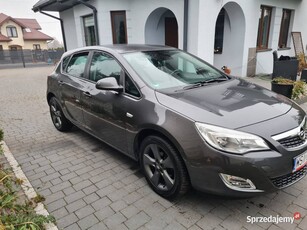 Opel Astra J 1,4 Turbo 120 km