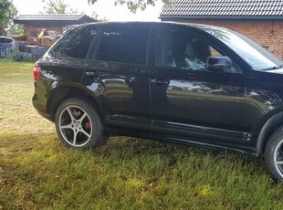 Porsche Cayenne Turbo 4.8 V8