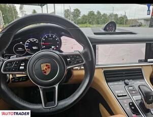 Porsche Panamera 3.0 benzyna 330 KM 2017r. (ciechanów)