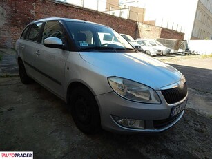 Skoda Fabia 1.2 benzyna 105 KM 2010r. (Komorniki)