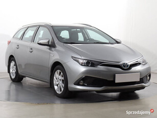 Toyota Auris Hybrid