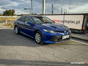 Toyota Camry VIII (2016-2018)