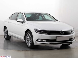 Volkswagen Passat 2.0 147 KM 2019r. (Piaseczno)