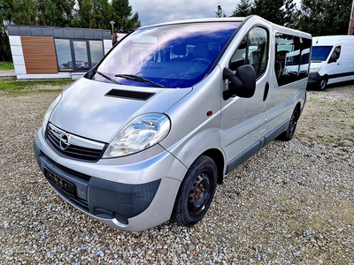 Opel Vivaro I 2.0CDI 114KM 9 Osobowy Klima