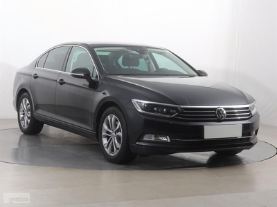 Volkswagen Passat B8 , Salon Polska, 1. Właściciel, Serwis ASO, Navi, Klimatronic,