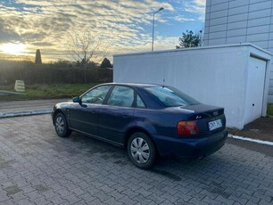 Audi A4 1.6 benzyna + lpg - klimatyzacja