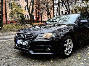 Audi A4 QUATTRO Black week