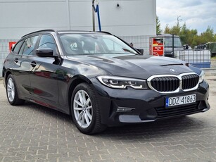 BMW Seria 3 318d Touring Advantage