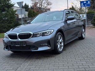 BMW Seria 3 320d Touring xDrive