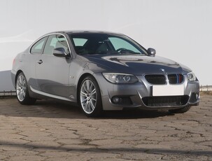 BMW SERIA 3 IV (E90/E91/E92/E93) BMW SERIA 3 , Navi, Xenon, Bi-Xenon, Klimatronic, Tempomat, Parktronic