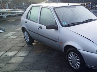 Ford Fiesta 1.3_Z Niemiec_5 drzwiowa_Lekko uszkodzona_ 999 zł