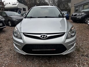 Hyundai i30 1.6 blue Style