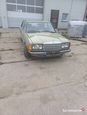 Mercedes 123