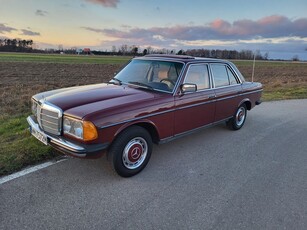 Mercedes-Benz W123