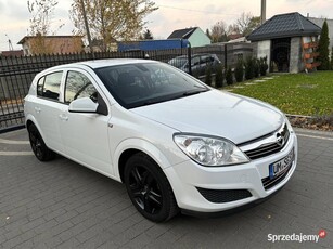 Opel Astra h 1.4 benz Navi