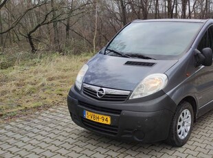 Opel Vivaro osobowy 2.0cdti 115koni automat