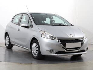 Peugeot 208 , Salon Polska, Klima, Tempomat